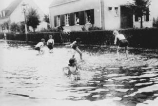 Hermann-Ost-Straße, nach einem Gewitterregen