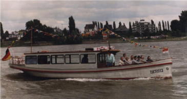 Flittarder Fähre als Ausflugsboot "Henny"